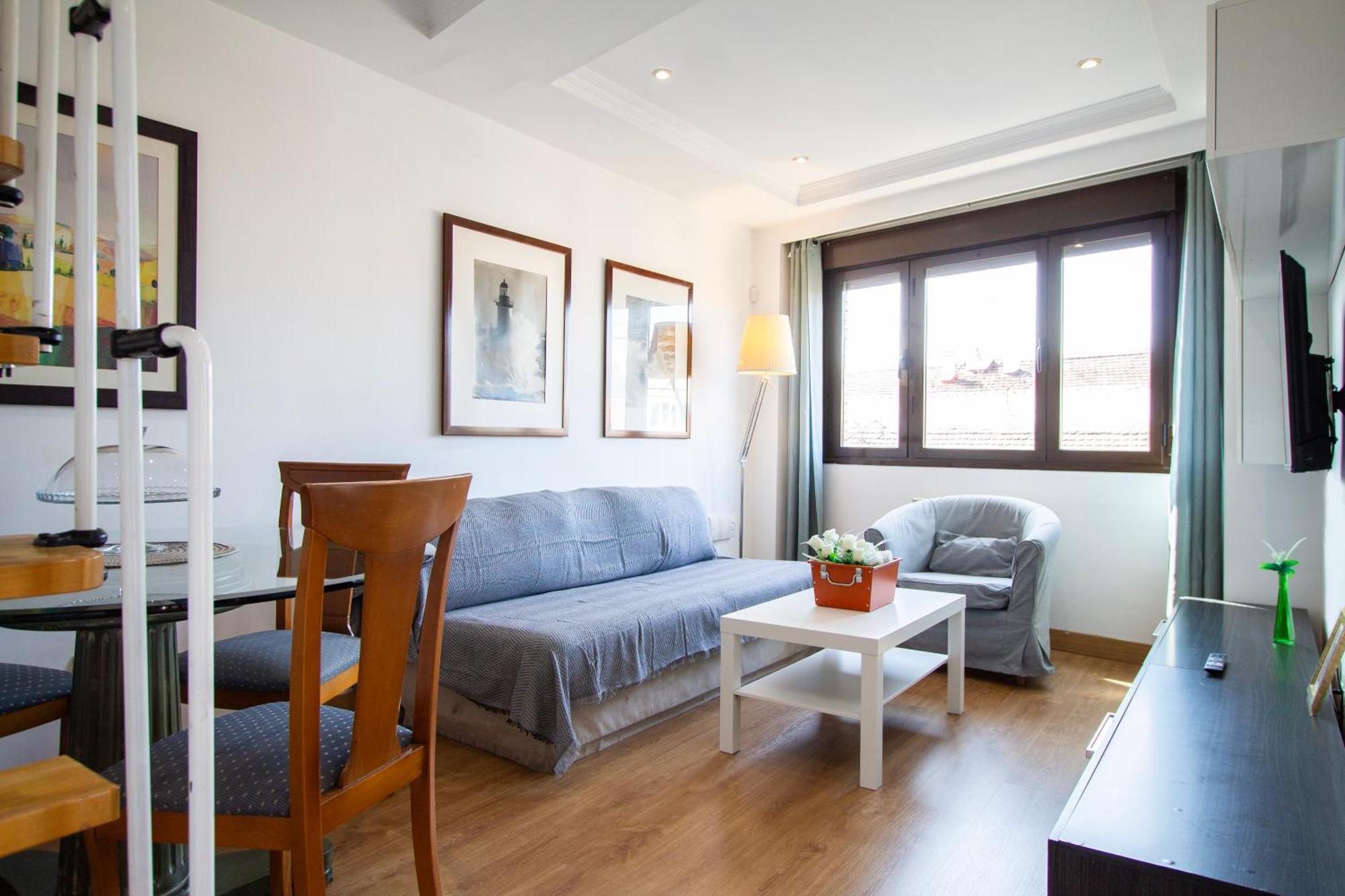 Apartamentos Adelfas Madrid Exterior photo