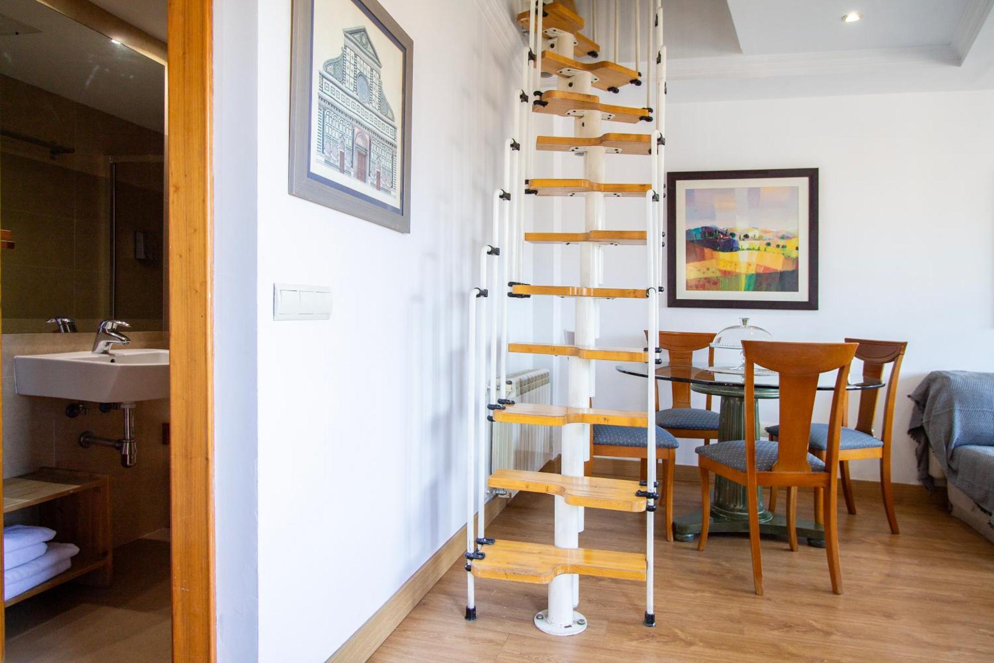 Apartamentos Adelfas Madrid Exterior photo
