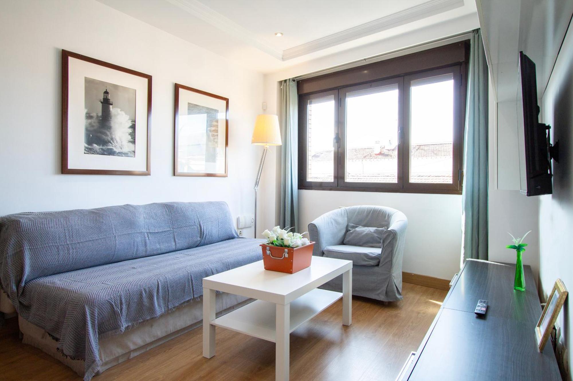 Apartamentos Adelfas Madrid Exterior photo