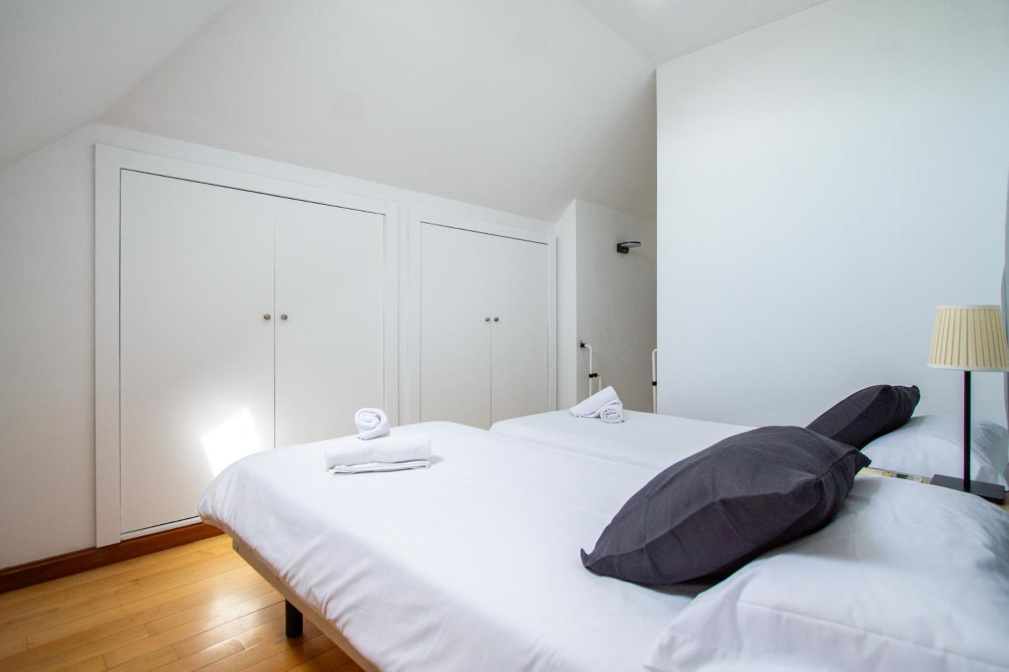 Apartamentos Adelfas Madrid Exterior photo
