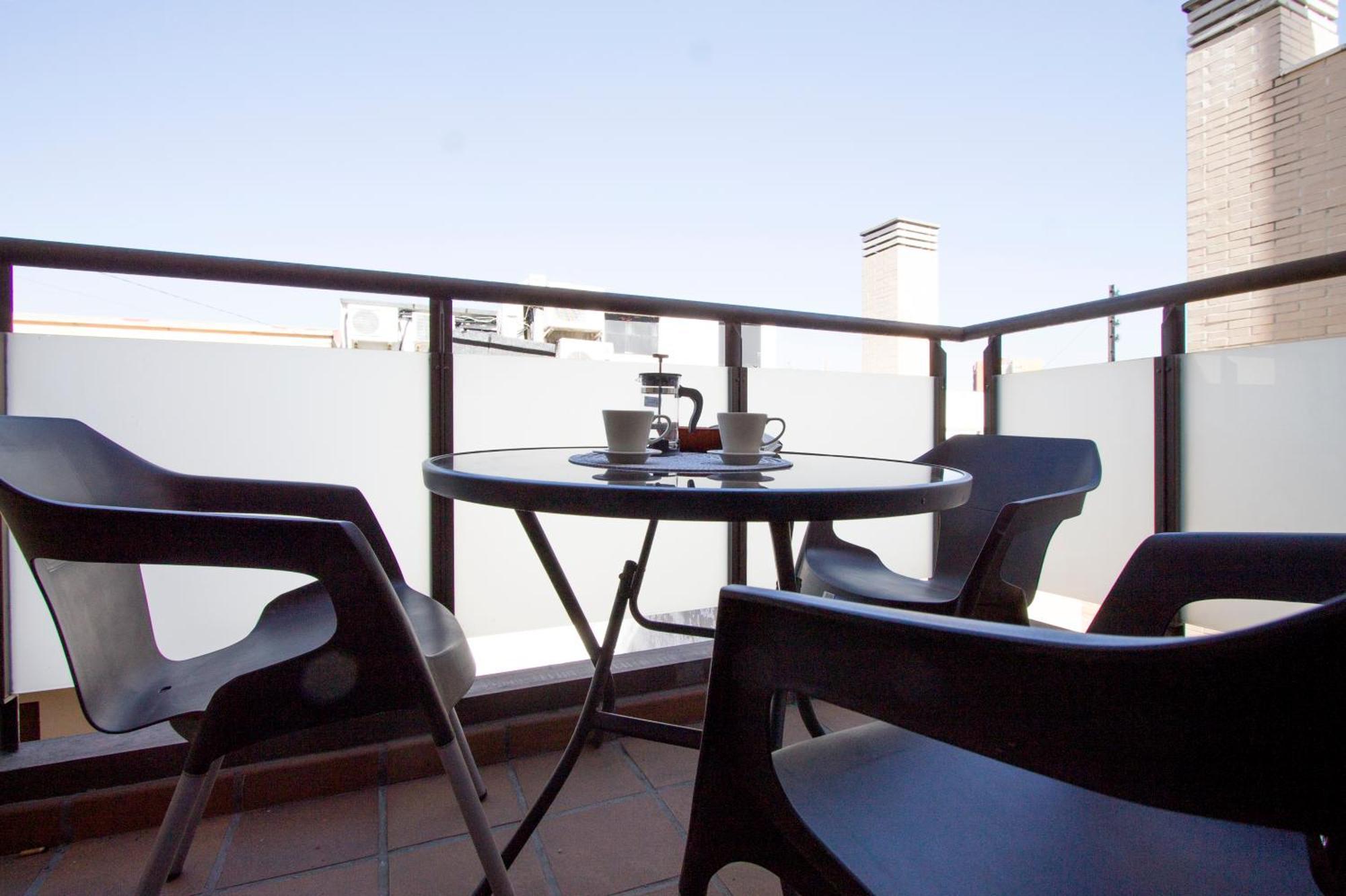 Apartamentos Adelfas Madrid Exterior photo